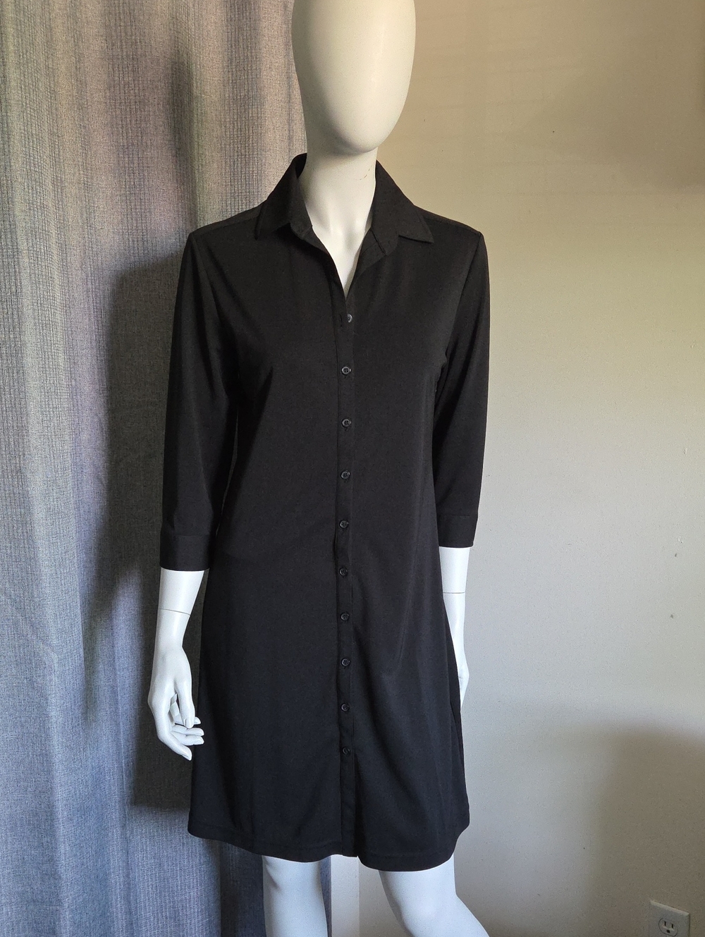 Nearly New Club Monaco Black Button-Front 3/4 Length Sleeve Shirt Dress